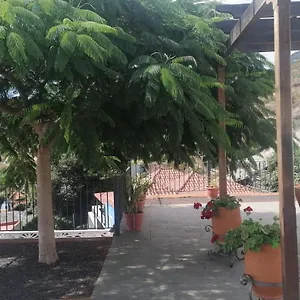 https://casa-amagante-en-hoyo-de-mazo.in-canary-islands.com